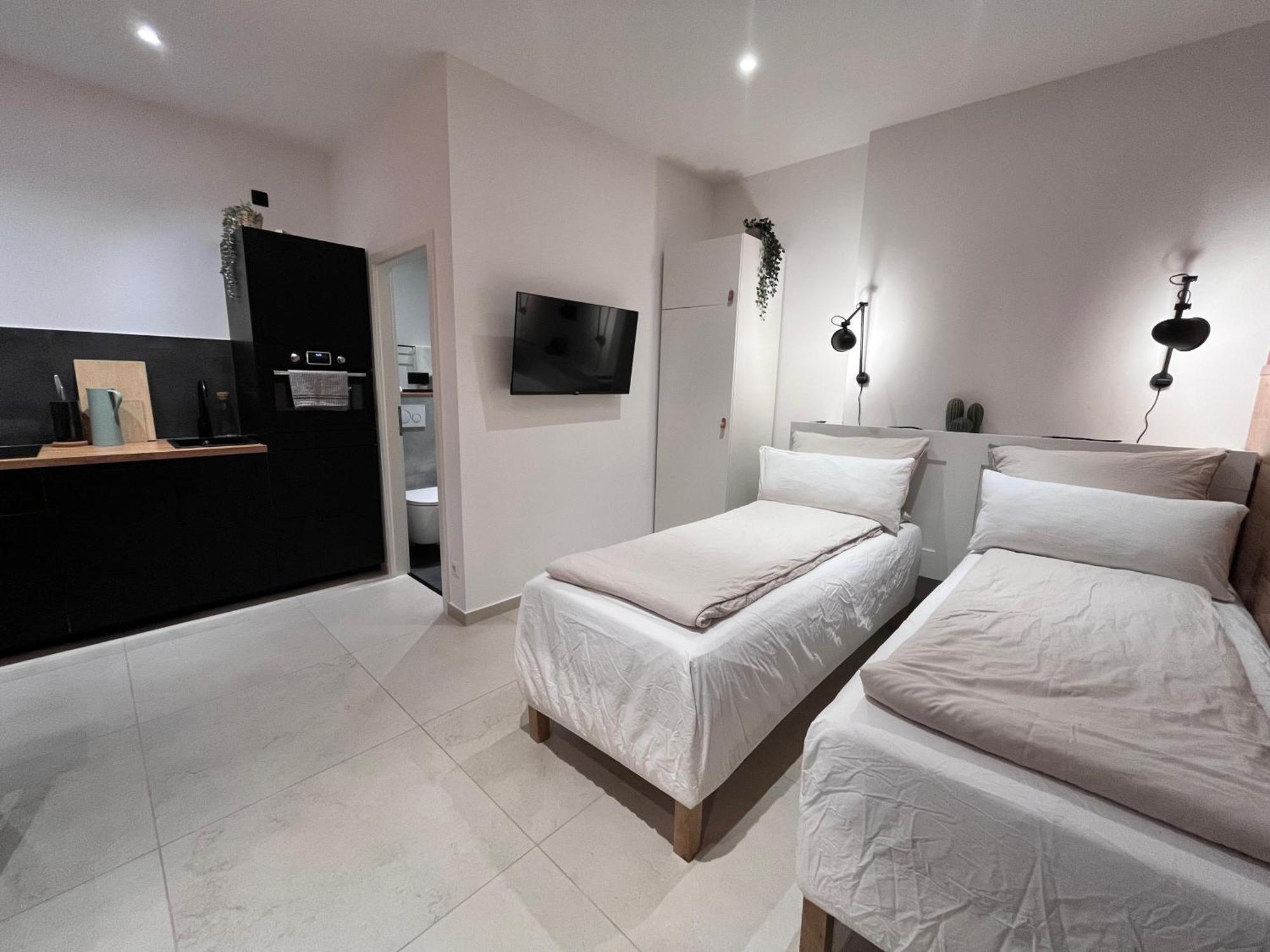 Goldstadt Apartments Pforzheim Ngoại thất bức ảnh