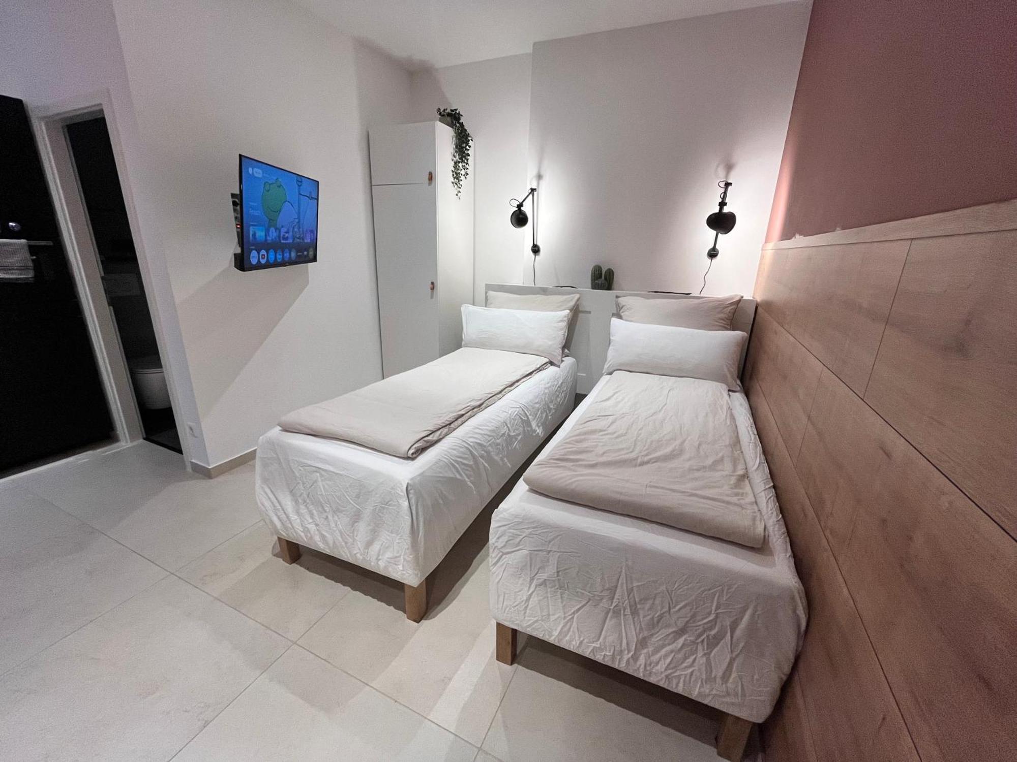 Goldstadt Apartments Pforzheim Ngoại thất bức ảnh